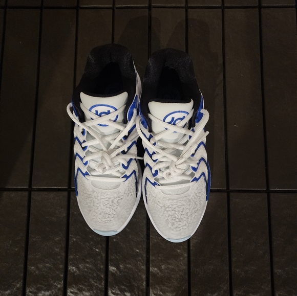 Kid's Nike KD 17 'Penny' - Picture 12 of 16